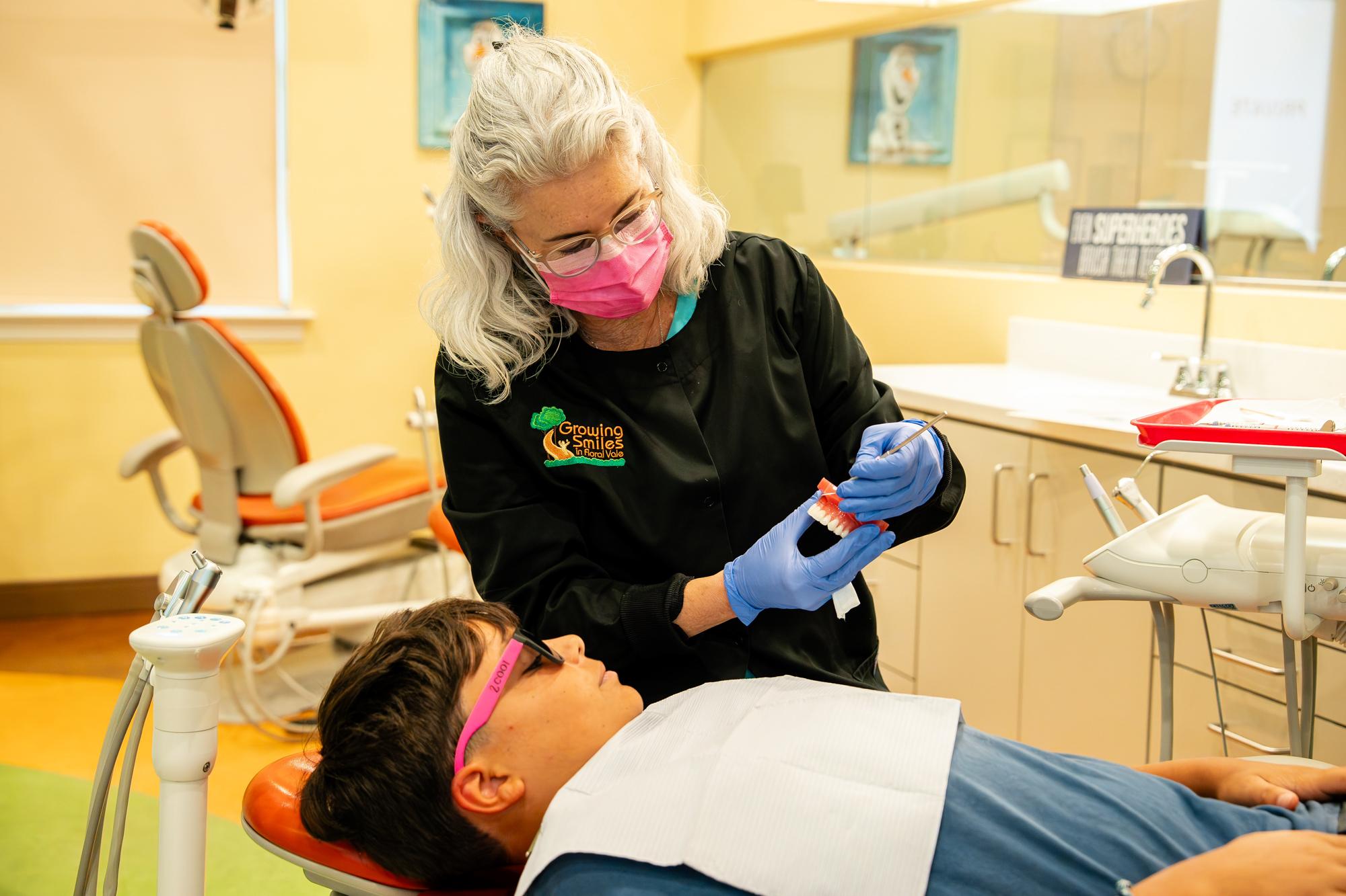 growing-smiles-patient-interaction-web-08719